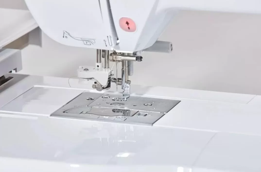 BROTHER INNOV IS 880E Masina de brodat SENIORTEX 10