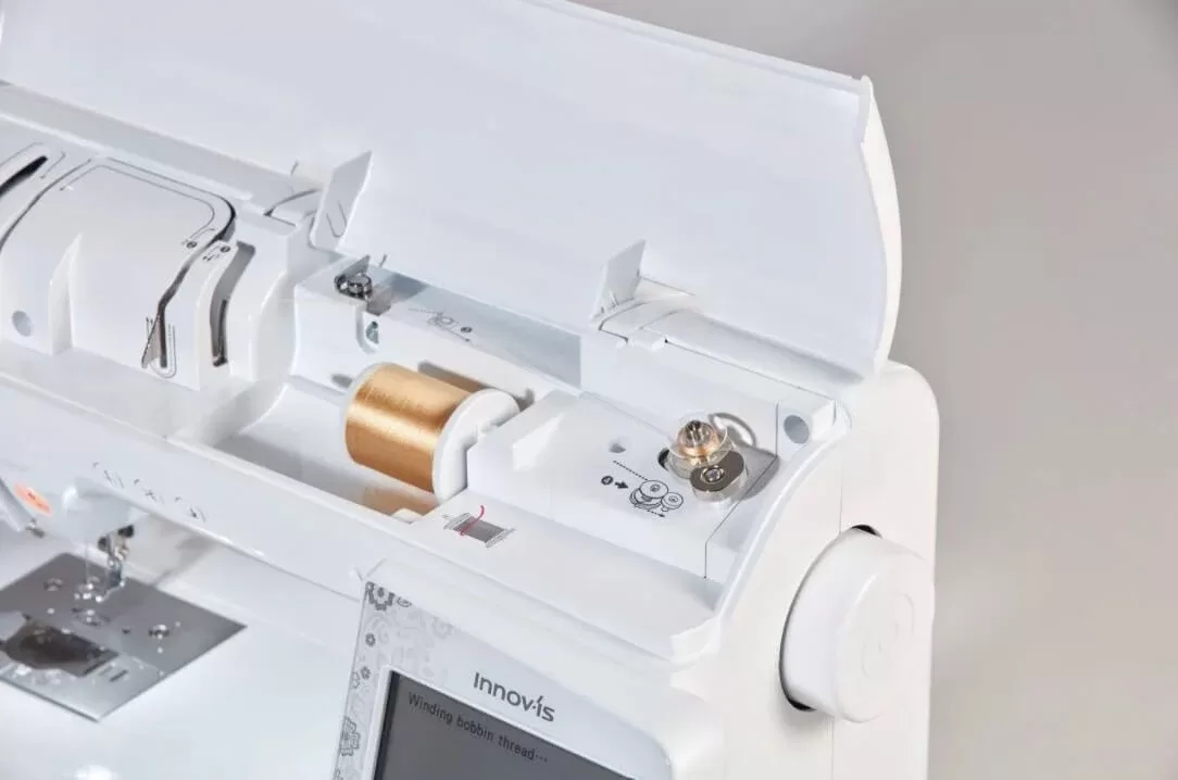 BROTHER INNOV IS 880E Masina de brodat SENIORTEX 9